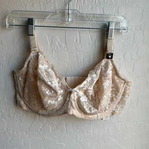 Victoria’s Secret blush lace balconette bra 38DDD
